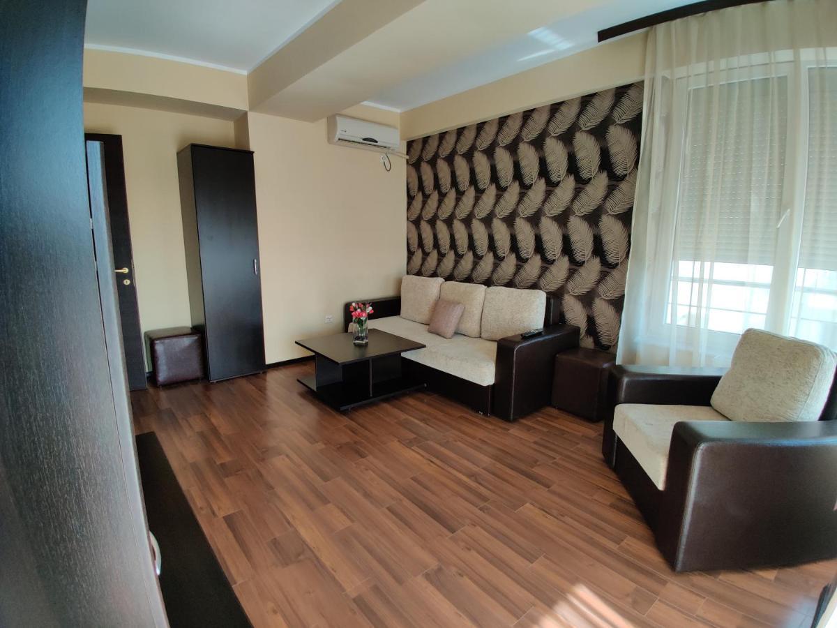 Summerland Beach&Sun Apartments Mamaia Kültér fotó