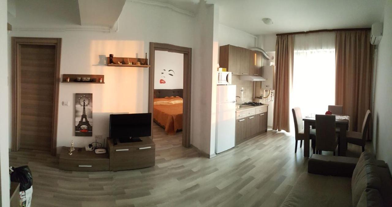 Summerland Beach&Sun Apartments Mamaia Kültér fotó