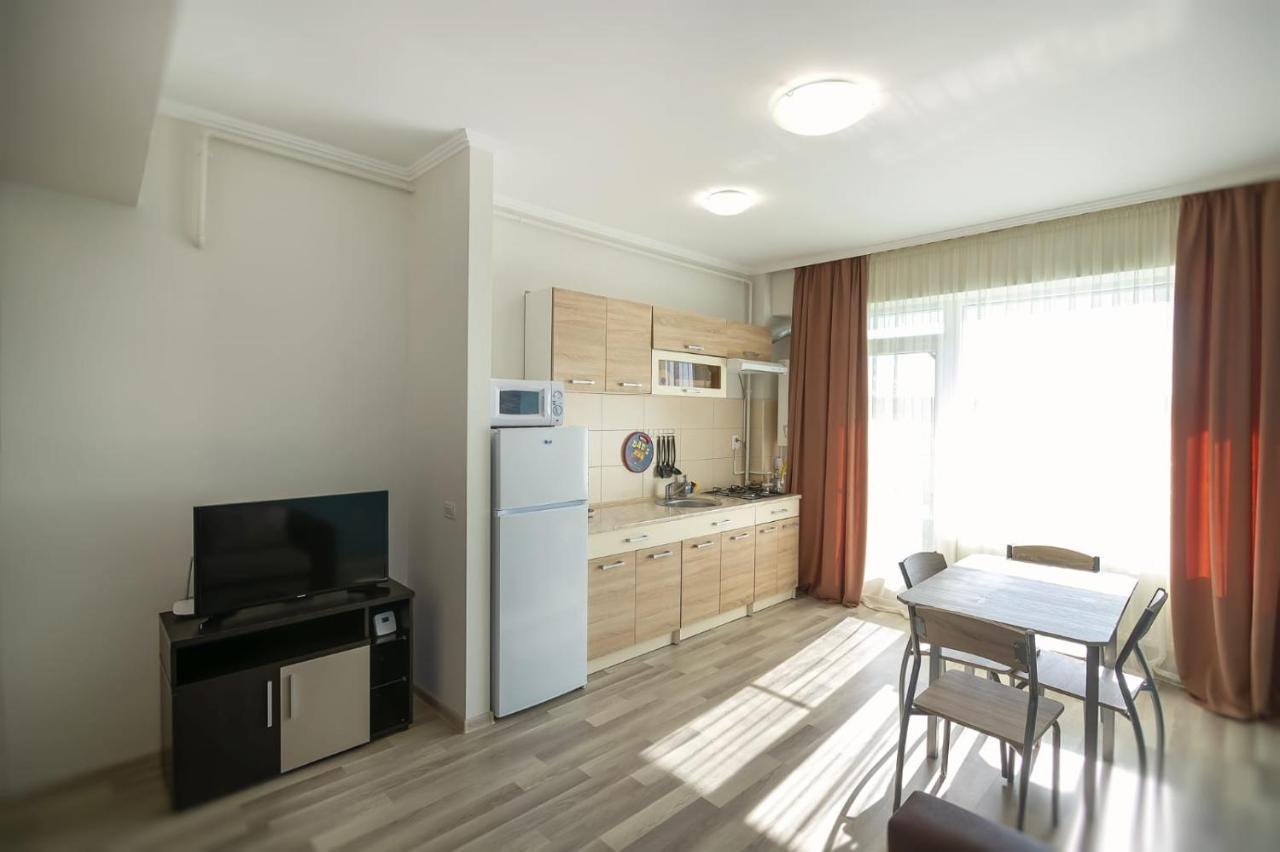 Summerland Beach&Sun Apartments Mamaia Kültér fotó