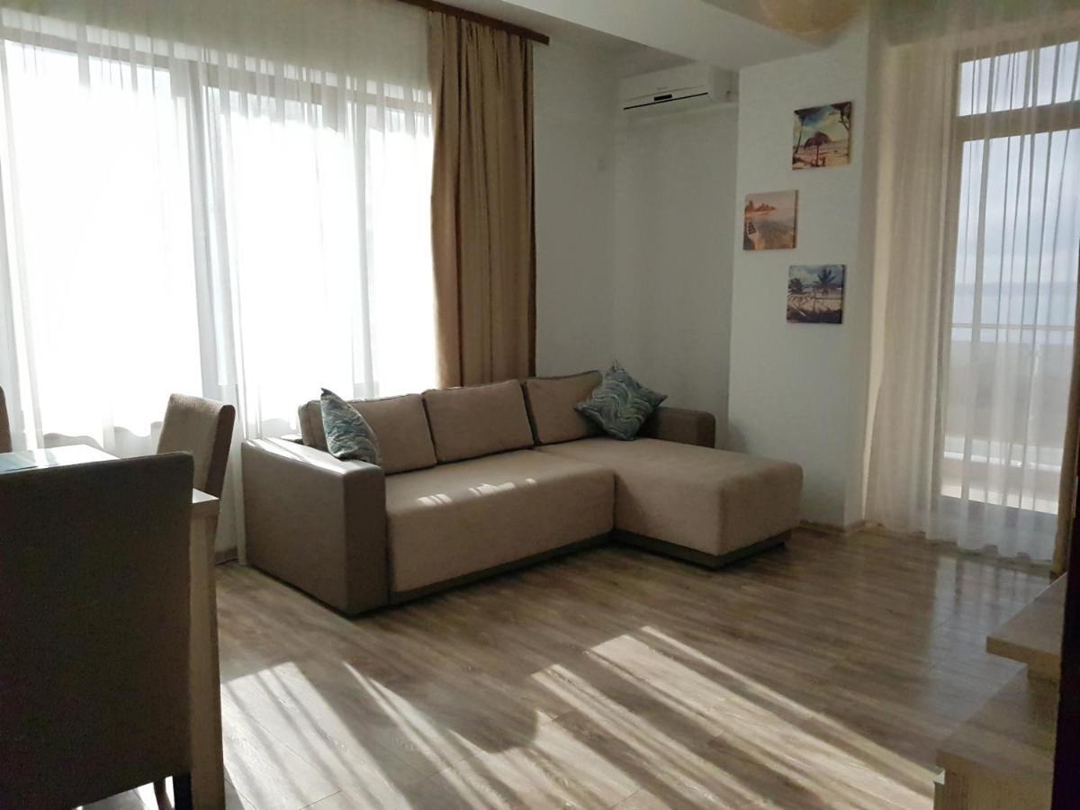 Summerland Beach&Sun Apartments Mamaia Kültér fotó