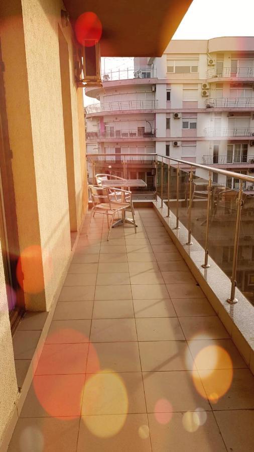 Summerland Beach&Sun Apartments Mamaia Kültér fotó